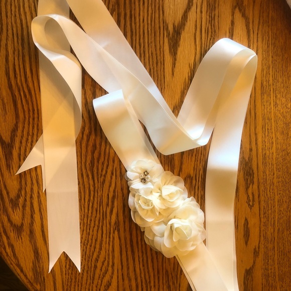 Ivory Bridal Belt Sash - Picture 2 of 5